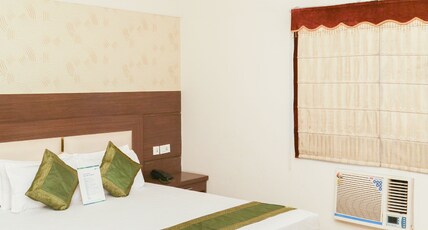 HOTEL MANI RAM PALACE Room Type - Deluxe Room