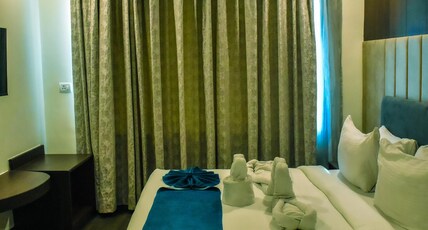 MM CONTINENTAL,MULLANA Room Type - Luxury Suite