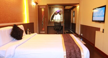 Hotel Astoria Residency Room Type - Classic Suite