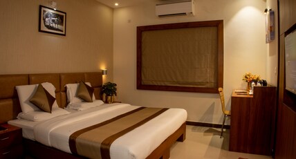 Metro Plaza Hotel by RAK Rooms Room Type - Executive Room
