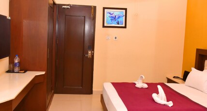 The Grand Park Room Type - DELUXE ROOM