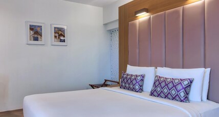 Vivanta Ahmedabad, SG Highway Room Type - Deluxe Suite Vivanta Ahmedabad, SG Highway Room Type - Deluxe Suite