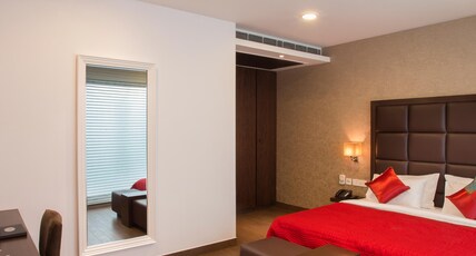 Jasmine Boutique Hotel Jasola Room Type - Premium Room