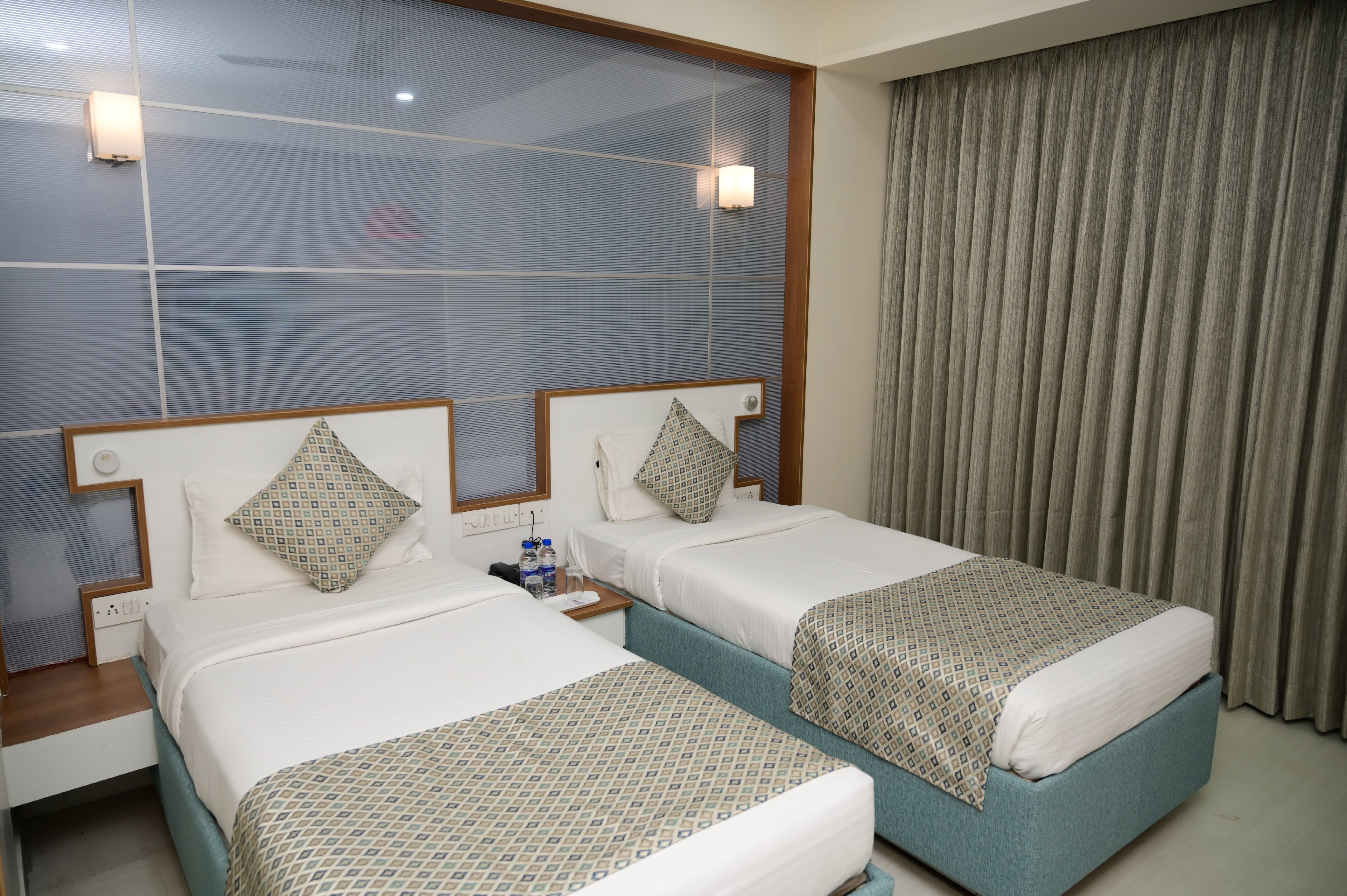Icon Select by Bhagini Room Type - Premier Twin Bed