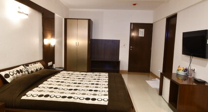 Platinum Residency Room Type - Deluxe  Room