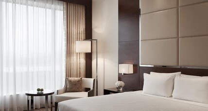 Courtyard by Marriott Pune Chakan Room Type - Executive Deluxe Room with Executive Lounge Access