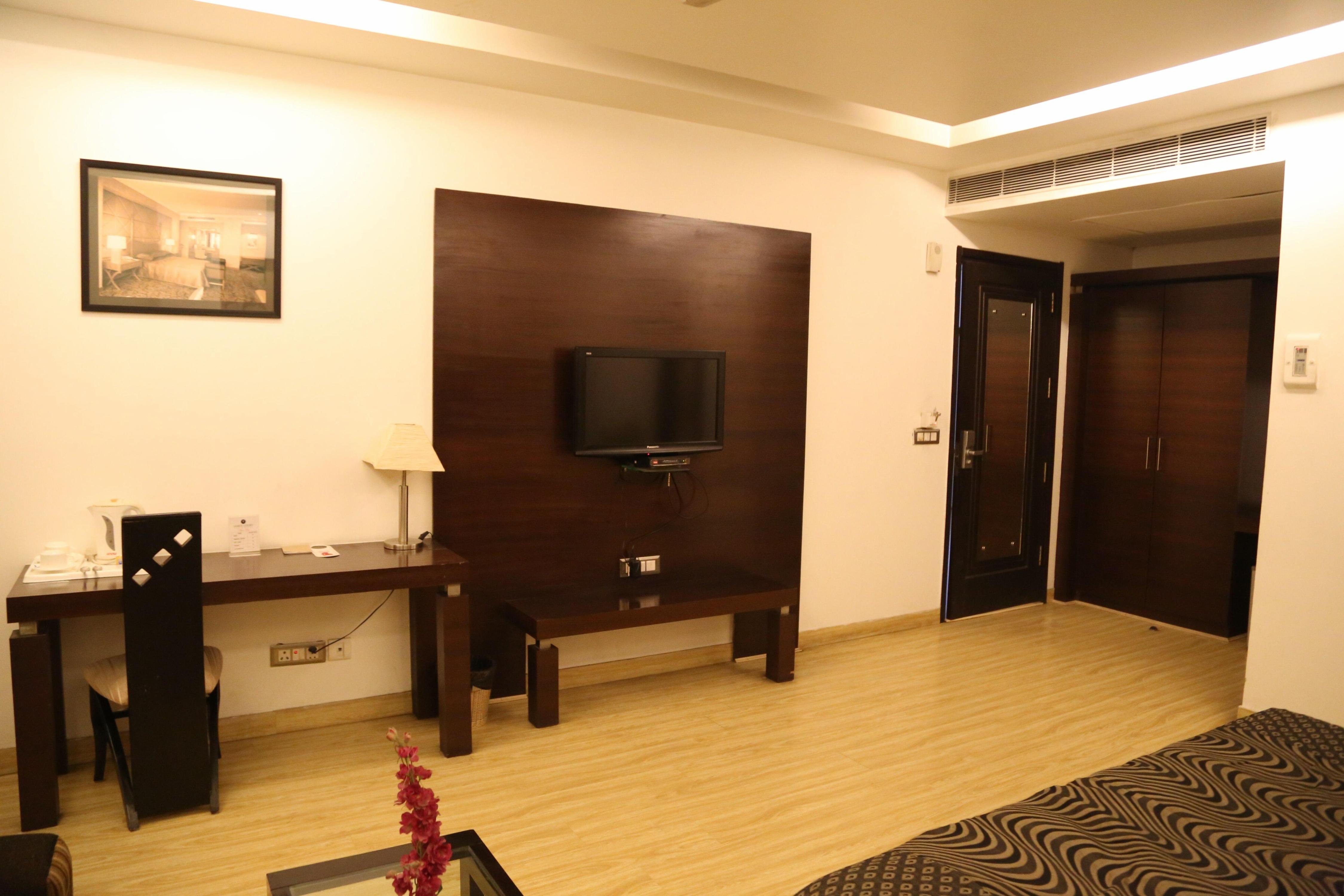 Hotel Haris Court (Lajpat Nagar) - Tap to explore photos