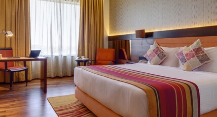 Balaji Sarovar Premiere Room Type - Deluxe Room - 1King Bed City View