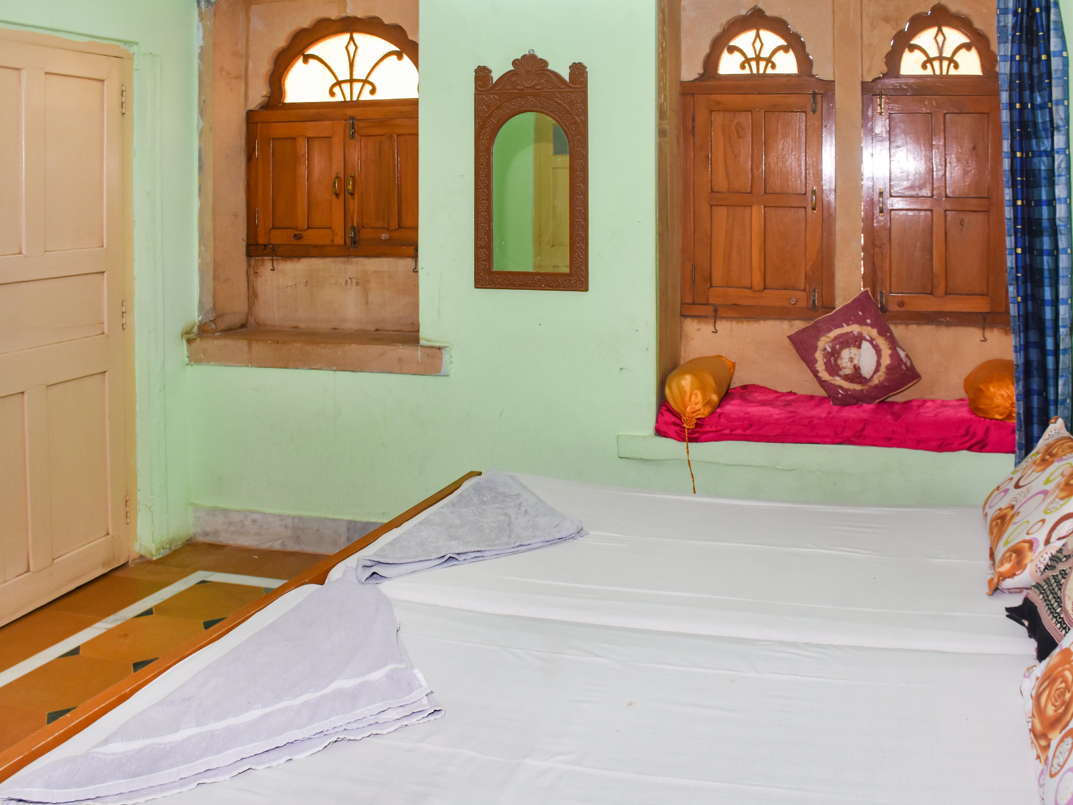 Ganesh Guest House Room Type - DoubleRoom 2x Shared bathroom