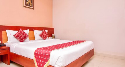 Pleasant Inn Room Type - Deluxe  AC