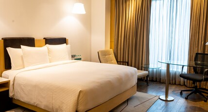 Crowne Plaza Greater Noida Room Type - Standard King Bed Non Smoking with Bathtub Crowne Plaza Greater Noida Room Type - Standard King Bed Non Smoking with Bathtub