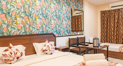 Hotel Campal - Nr. Miramar Beach Room Type - Triple Room