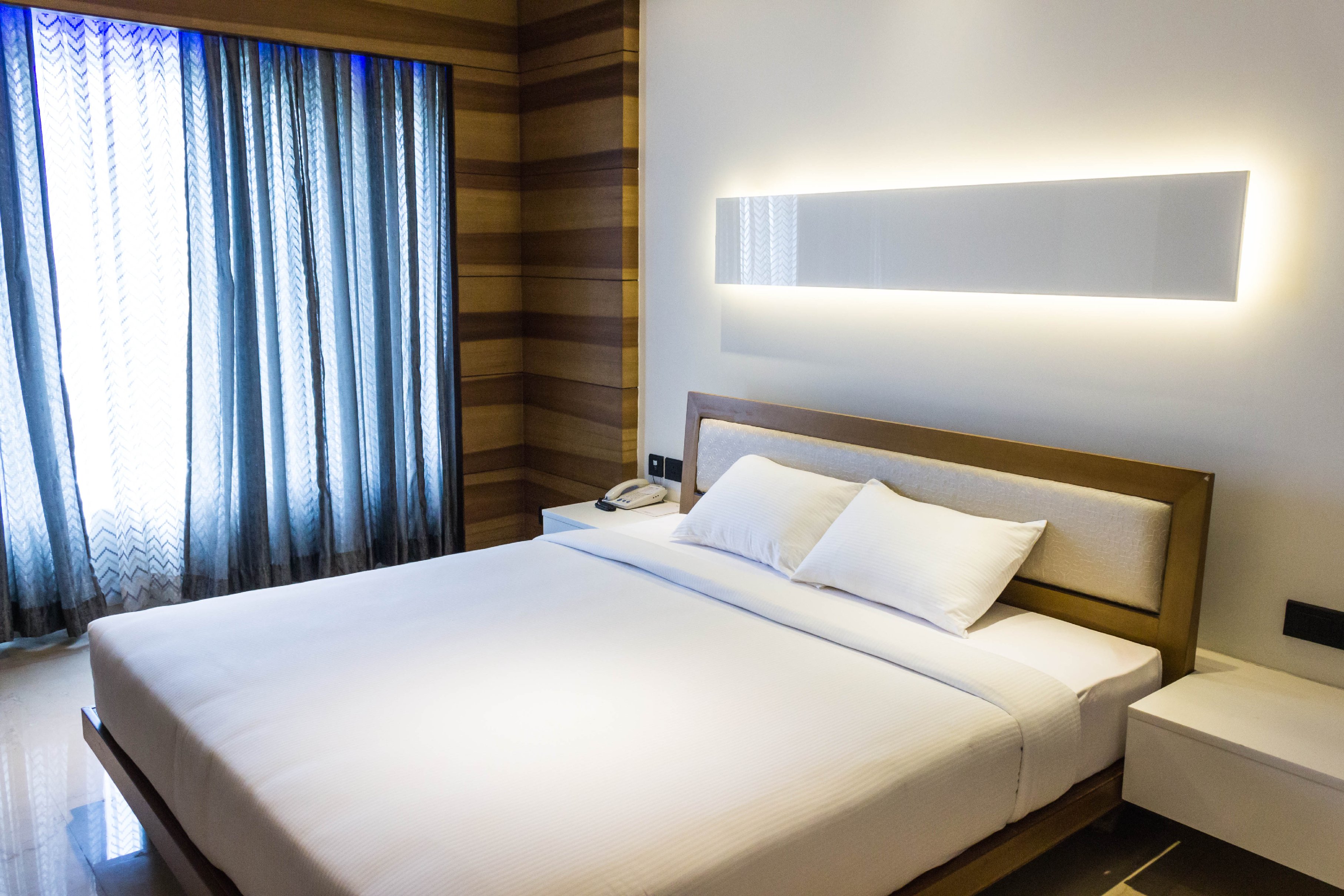 Diana Heights Room Type - Luxury Suite With Bathtub