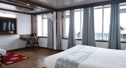 Sikkim Tourist Centre Room Type - Suite Room With Mountain View
