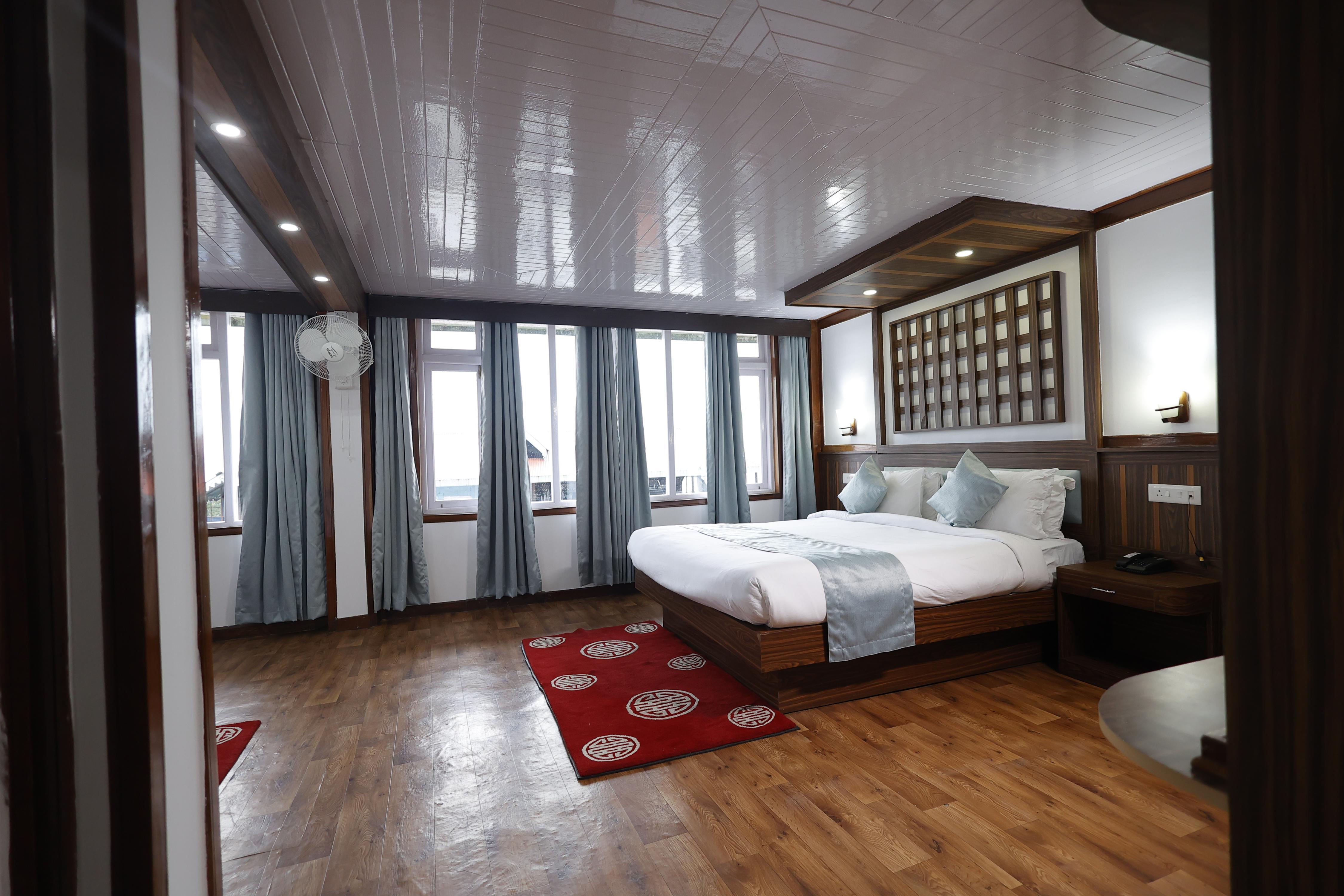 Sikkim Tourist Centre Room Type - Suite Room With Mountain View