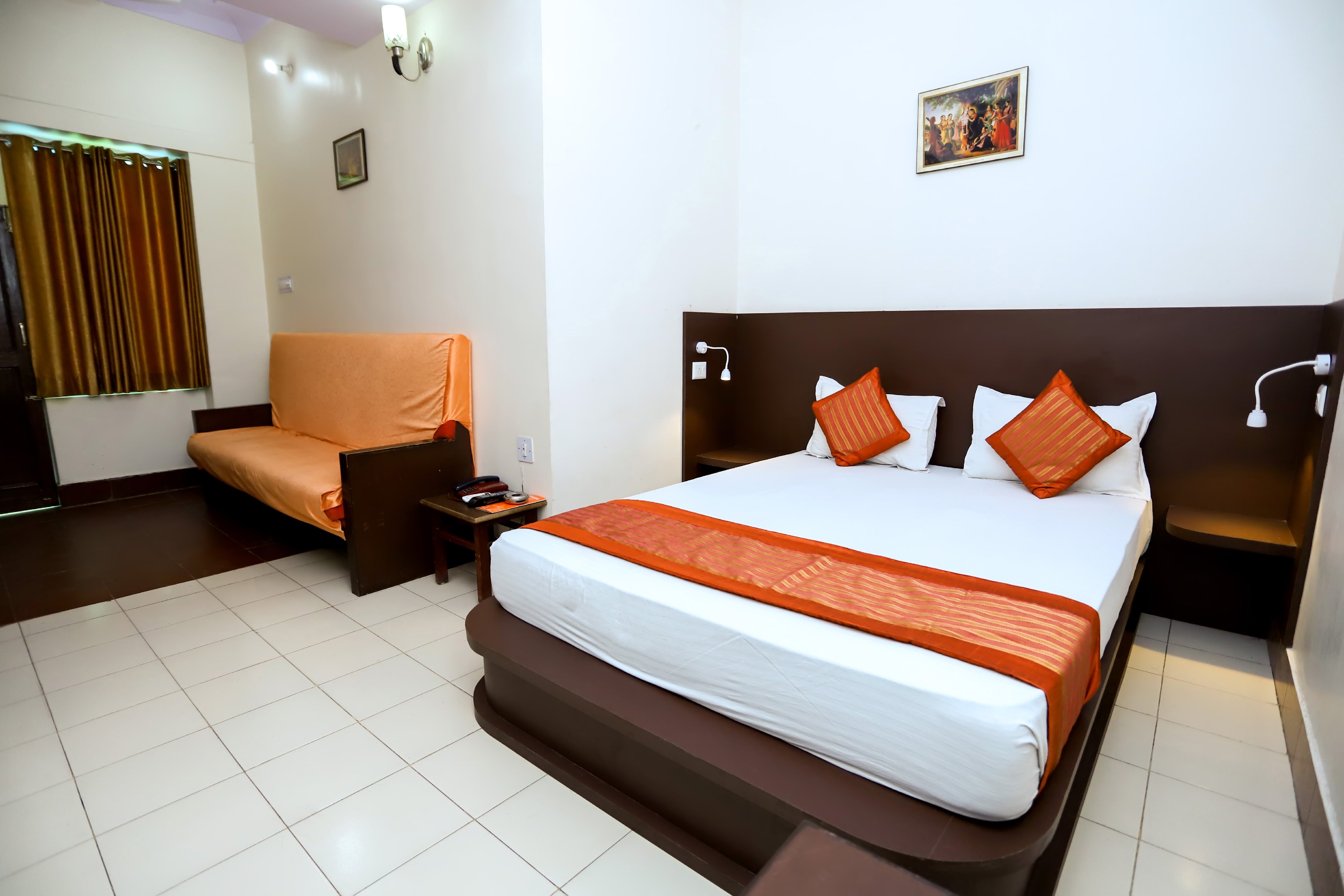 Hotel Jaisingh Palace Room Type - Deluxe Room