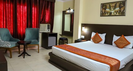 Hotel Jaisingh Palace Room Type - Super Deluxe