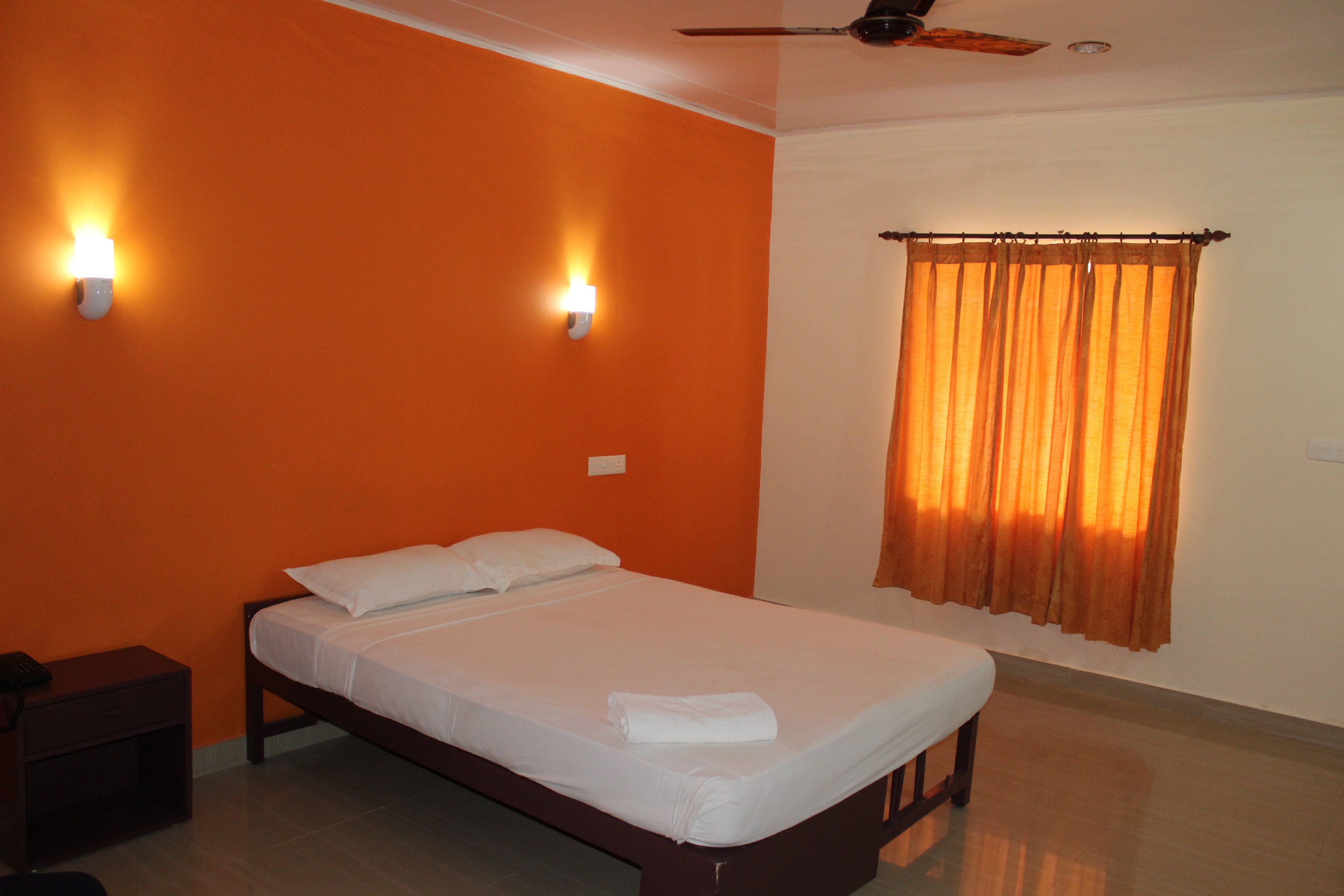 New Kovalam Beach Hotel - Tap to explore photos