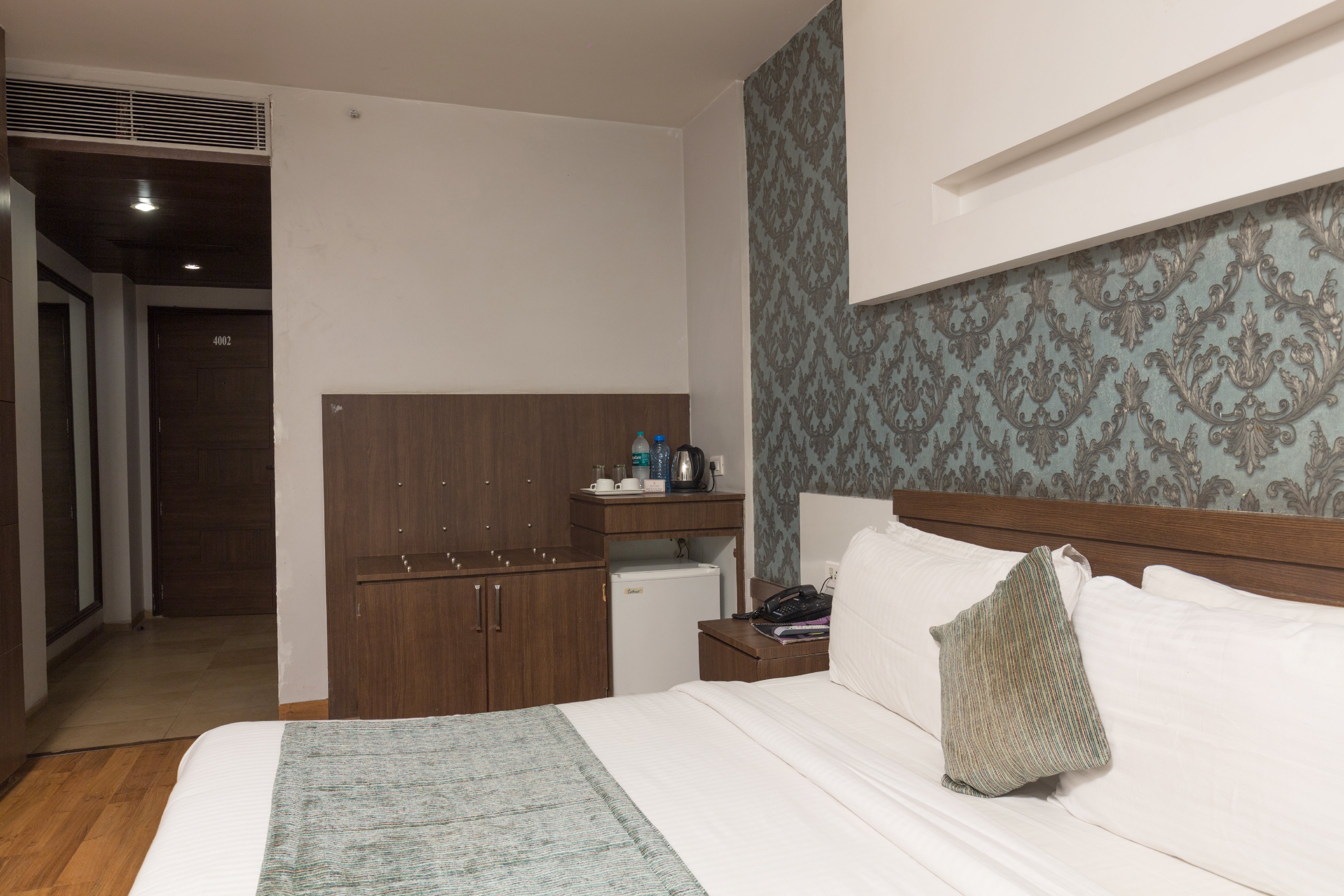 Hotel Narula's Aurrum - Tap to explore photos