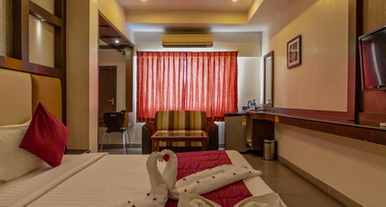 Tamizh Park Room Type - Deluxe Room