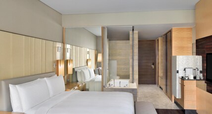 JW Marriott Hotel New Delhi Aerocity Room Type - Deluxe King with Bathtub & Seating Area JW Marriott Hotel New Delhi Aerocity Room Type - Deluxe King with Bathtub & Seating Area