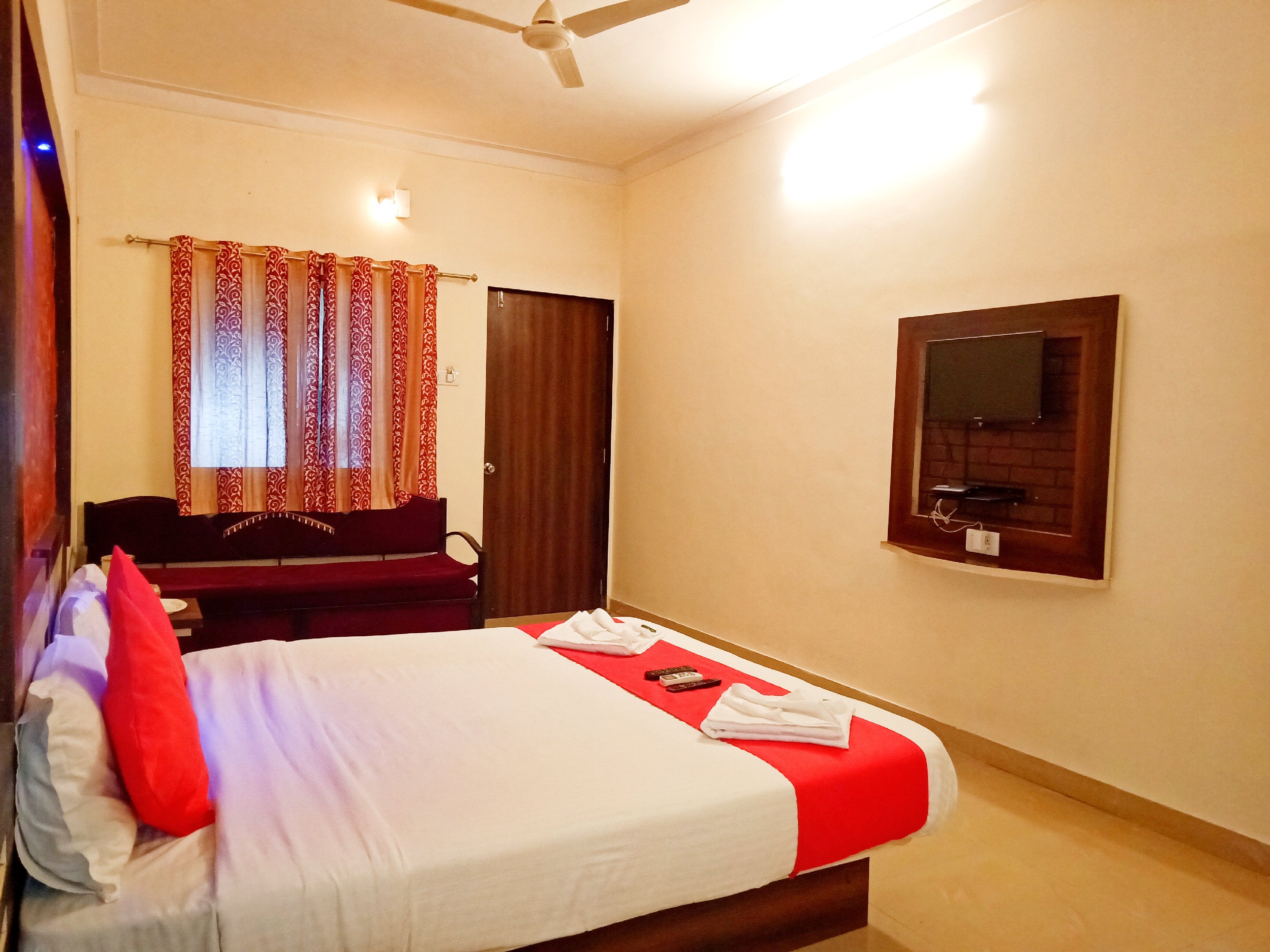 Shivneri Holiday Resort - Tap to explore photos