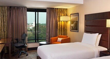 Hilton Garden Inn Trivandrum Room Type - 2 Twin Beds Deluxe Room
