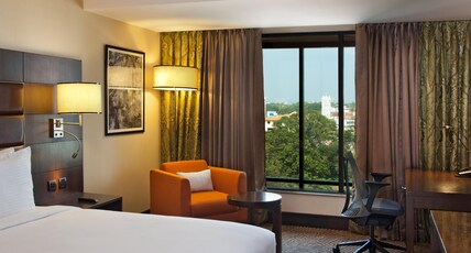 Hilton Garden Inn Trivandrum Room Type - 1 King Bed Room
