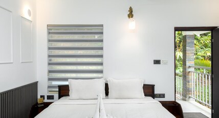 Eterno Camellia and Elettaria Room Type - Premium Valley View Room AC with balcony Eterno Camellia and Elettaria Room Type - Premium Valley View Room AC with balcony