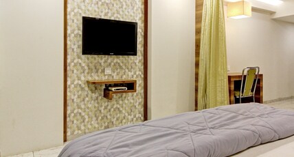 HOTEL PRUDENT Room Type - Deluxe AC