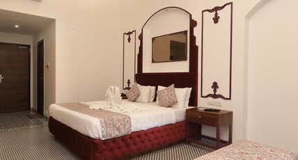 Zara's Resort Room Type - Mogul Room