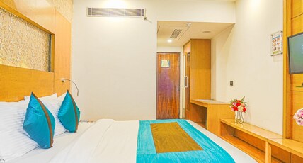HOTEL TURQUOISE (The Revolving Restaurant) Room Type - Premium Room Garden View