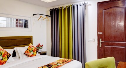 Hotel Cabana 5 Mins Walking Distance From NDLS Station Room Type - Deluxe Room Hotel Cabana 5 Mins Walking Distance From NDLS Station Room Type - Deluxe Room