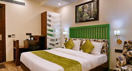 Hotel Blue Pearl @New Delhi Railway Station Room Type - Deluxe Room Hotel Blue Pearl @New Delhi Railway Station Room Type - Deluxe Room