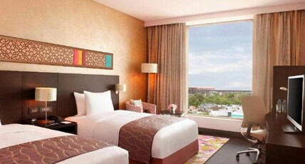 Hilton Jaipur Room Type - 2 Twin Beds Executive Room with City View And Bathtub