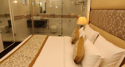 Hotel Capitol Hills @ Greater Kailash Delhi Room Type - Suite