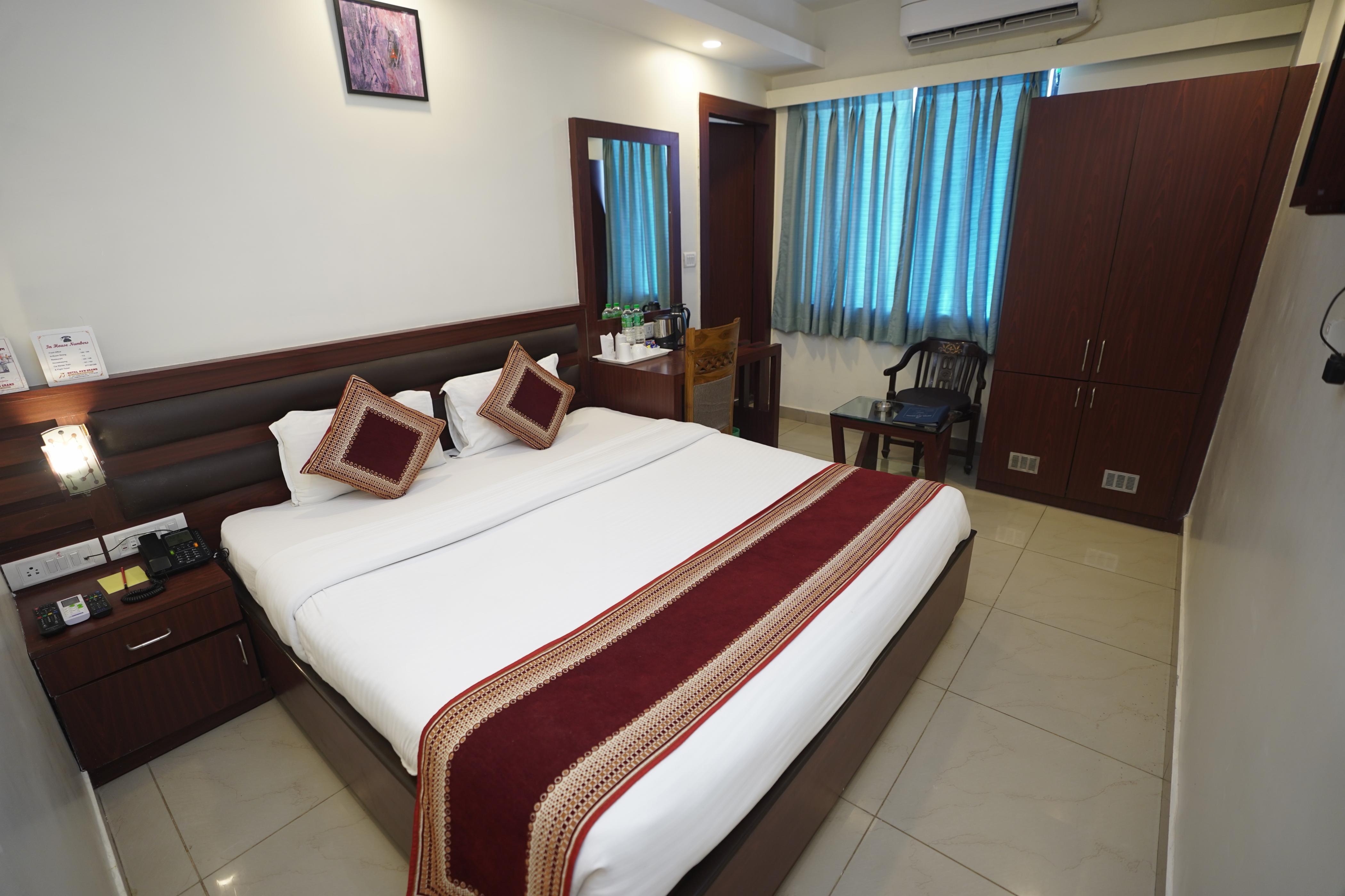 Hotel AVN Grand Room Type - Premium Room