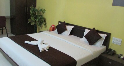 Hotel Rudra Regency Room Type - Royal Deluxe ( BEST OFFER )