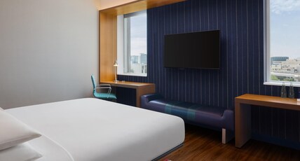 Aloft Bengaluru Outer Ring Road Room Type - Guest room, 1 King, City view