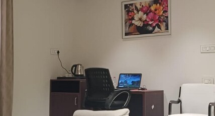 Rajmahal Inn Room Type - Deluxe Room with Balcony