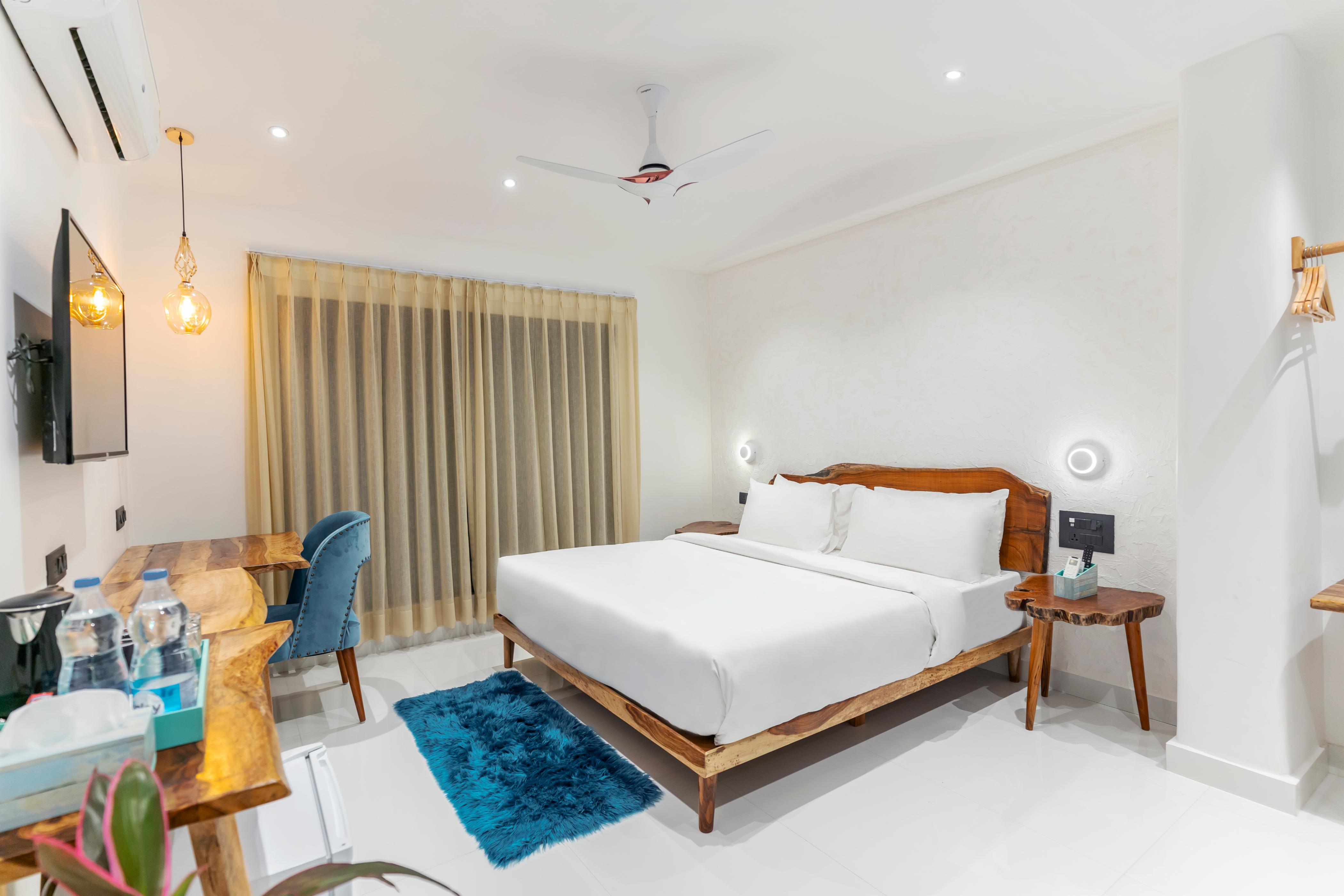 Moustache Udaipur Luxuria Room Type - Superior Private Room With Lake View