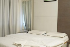 Hotel Aashish Deluxe Lodging