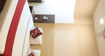 SivaMurugan Hotels Room Type - Deluxe NonAc
