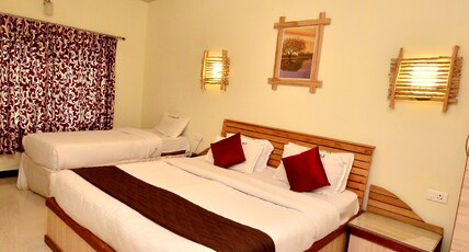 Al Woodlands Residency (stag not allowed) Room Type - Classic Triple Cot (Non-Garden View)