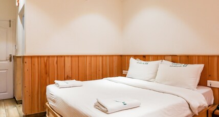 Al Woodlands Residency (stag not allowed) Room Type - Garden View Room