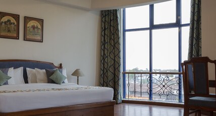 Hotel Crystal Palace Room Type - Suite