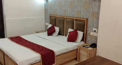 Hotel Royal Plaza(Paldi) Room Type - NON AC ROOM