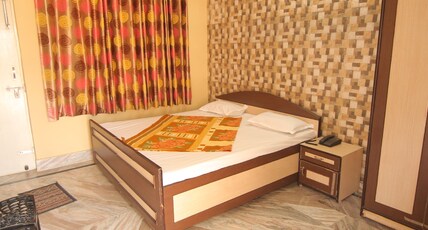 Hotel Madhusudan Room Type - AC Deluxe Room Hotel Madhusudan Room Type - AC Deluxe Room