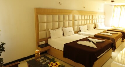 New Cape Hotel Room Type - Deluxe Family AC Room