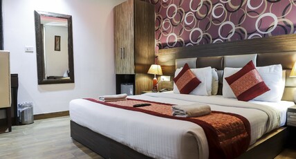 Hotel Waterfall Room Type - Premium Room